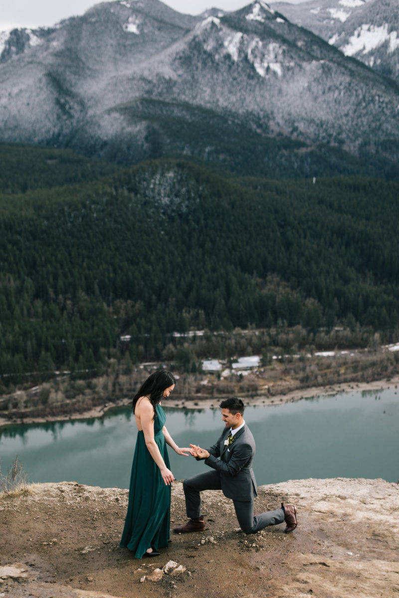 Rattlesnake Ledge fake elopement shoot turned real proposal