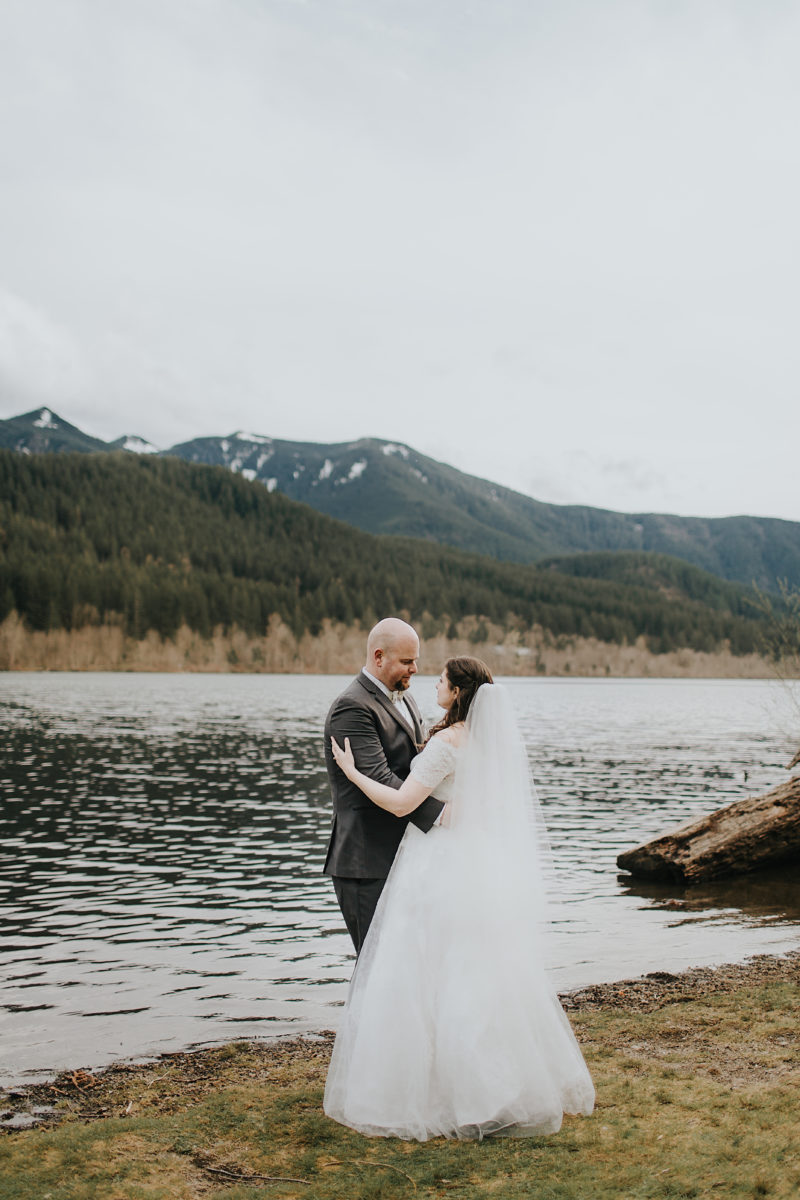 Bride and Groom at Rattlesnake Lake elopement style wedding photos