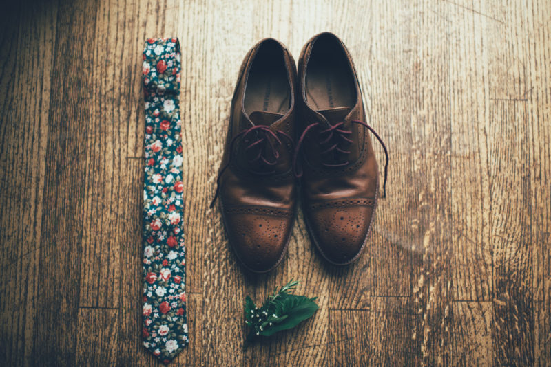 Groom style floral skinny tie and brown dress shoes